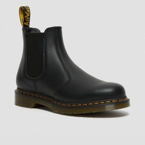 DR. MARTENS 2976 NAPPA LEATHER CHELSEA BOOTS BLACK